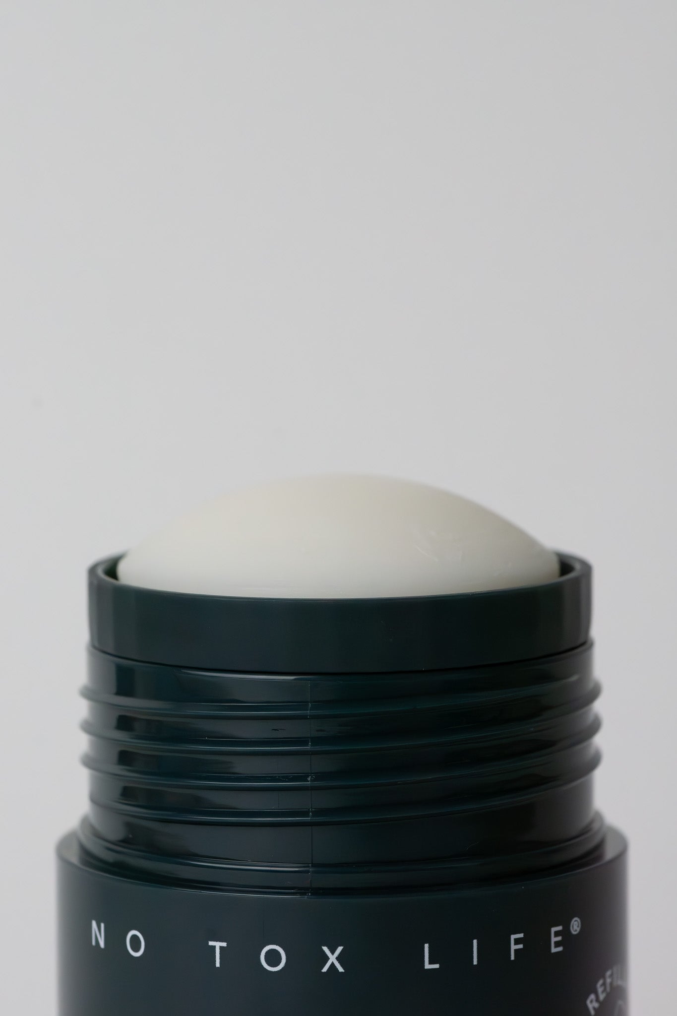 SOLIDSILK® Refillable Deodorant (Earl Grey) - Extra Strength - No Tox Life® - NO TOX LIFE
