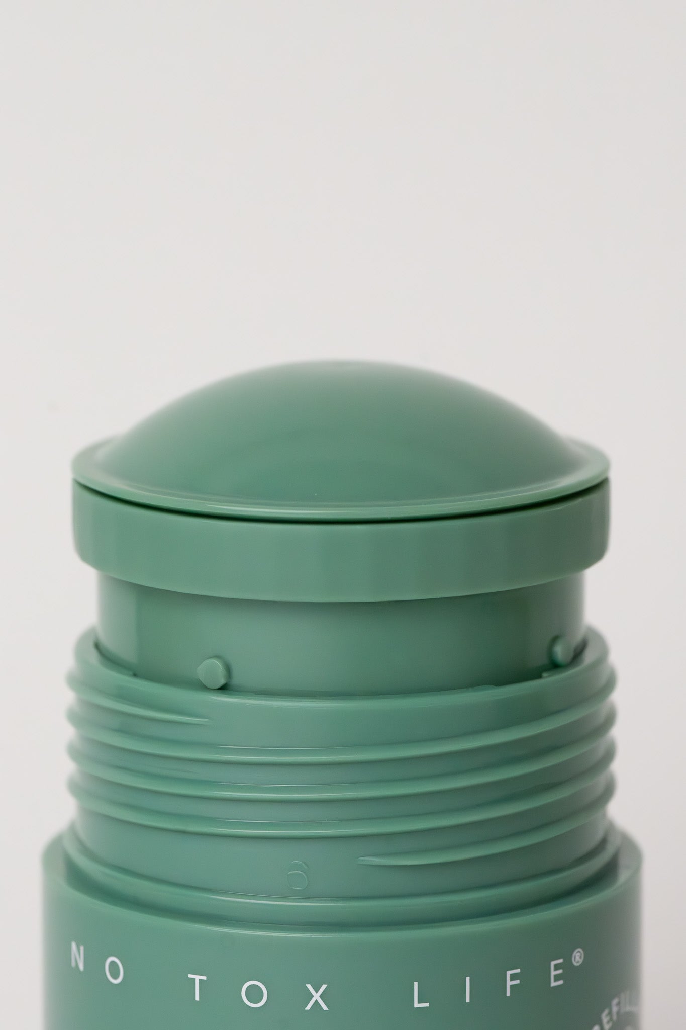 SOLIDSILK® Refillable Deodorant (Pure Aloe Fragrance-Free) - Extra Strength - No Tox Life® - NO TOX LIFE