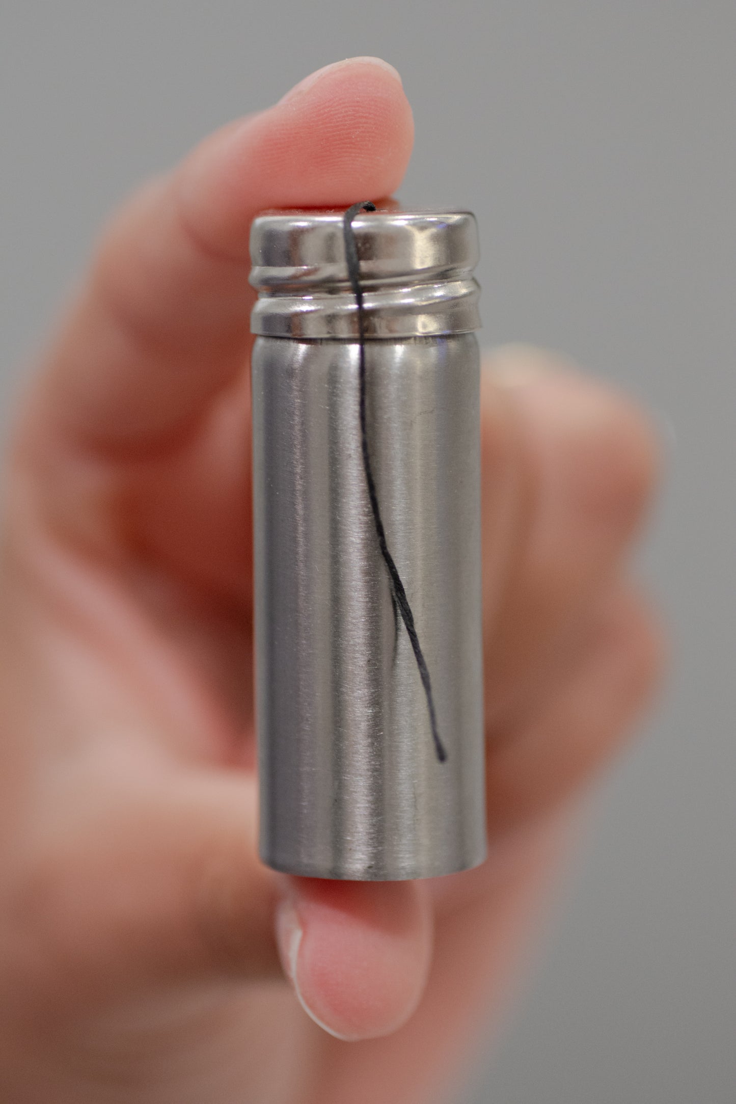 Charcoal Floss - Stainless Steel Holder - No Tox Life® - NO TOX LIFE