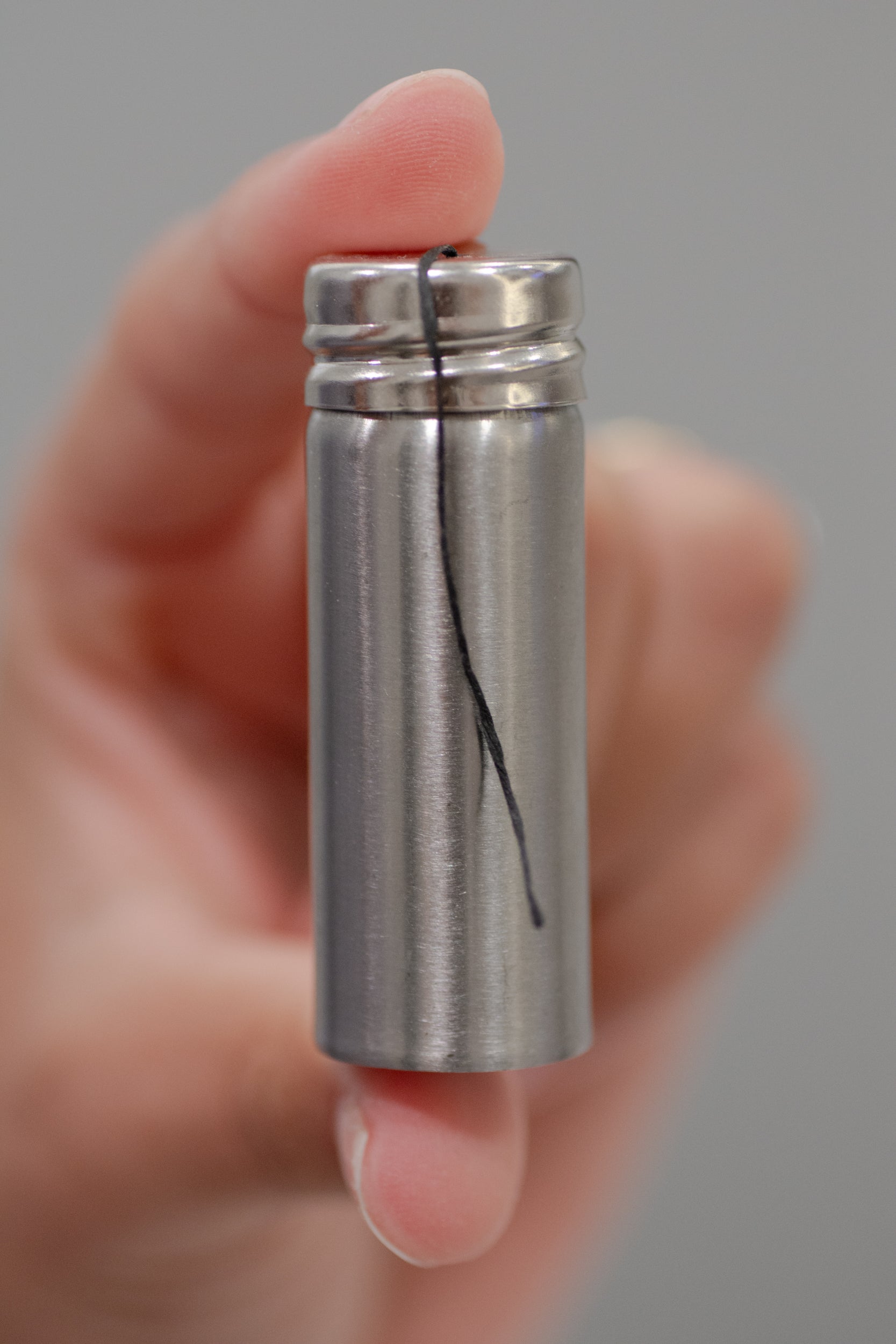 Charcoal Floss - Stainless Steel Holder - No Tox Life® - NO TOX LIFE