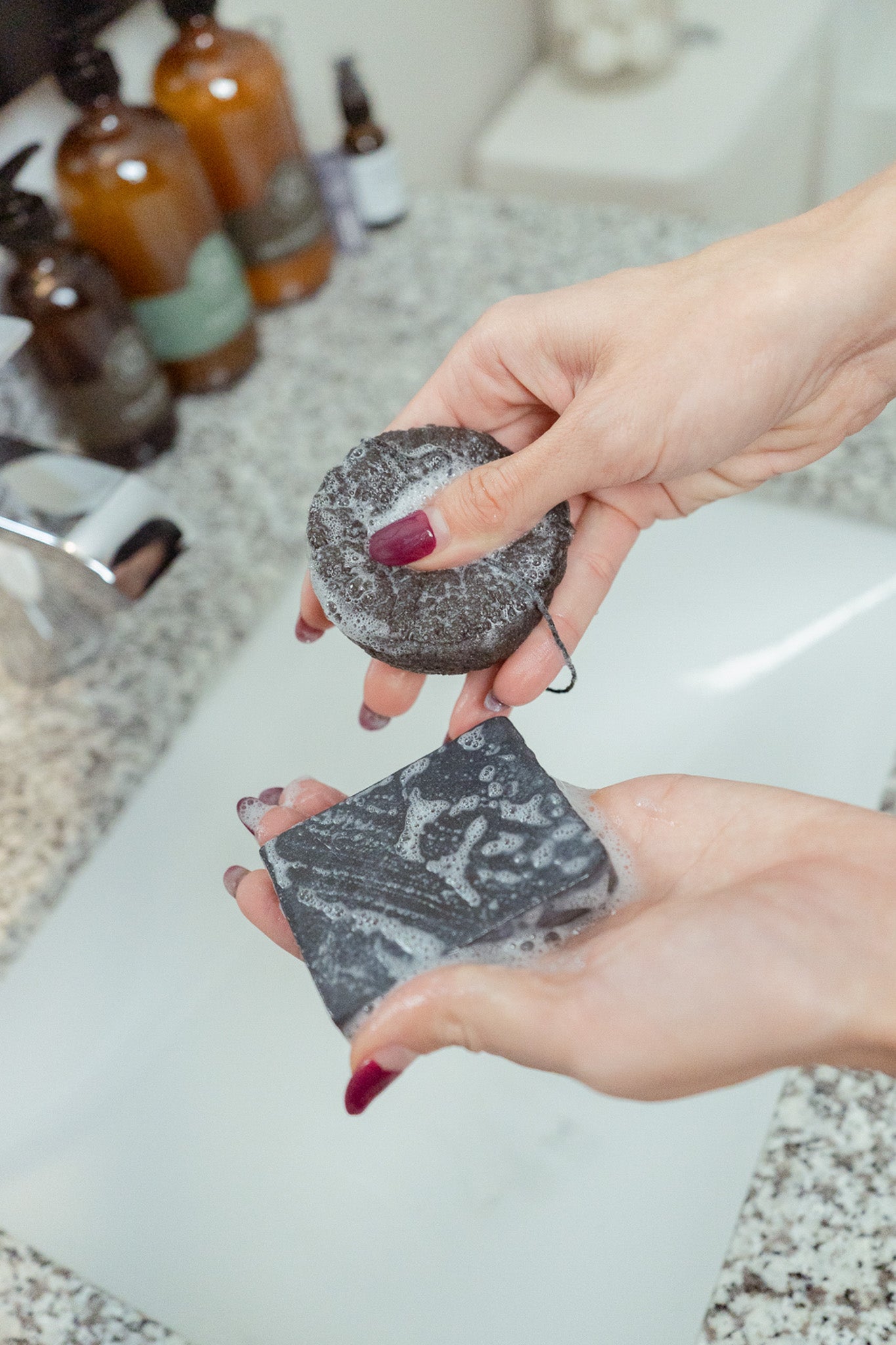 SOLIDSILK® ONYX - Facial Cleansing Bar - No Tox Life® - NO TOX LIFE