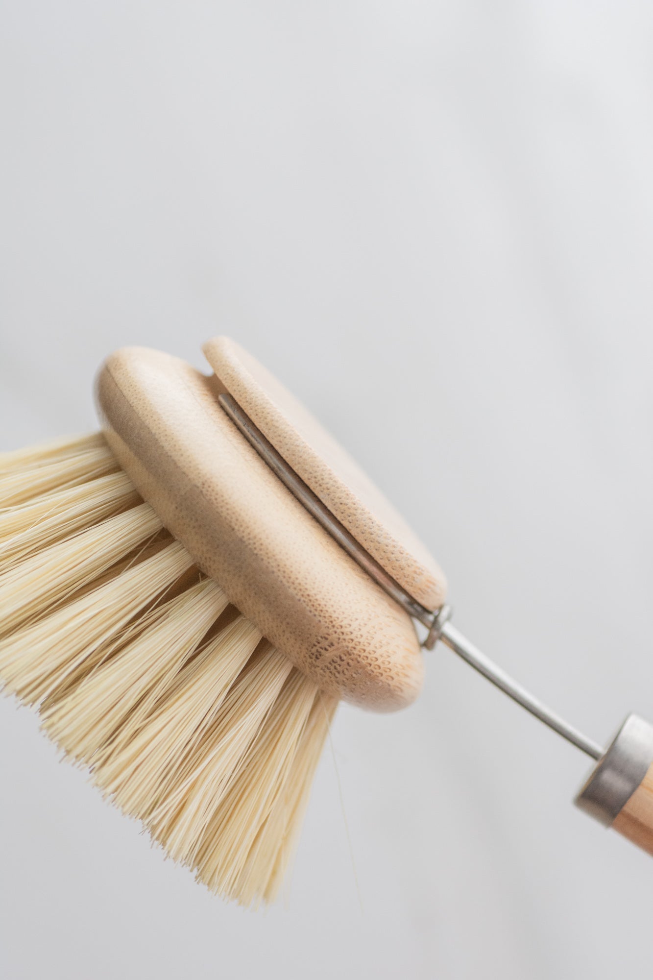 CASA AGAVE® Long Handle Dish Brush with Replaceable Head - No Tox Life® - NO TOX LIFE