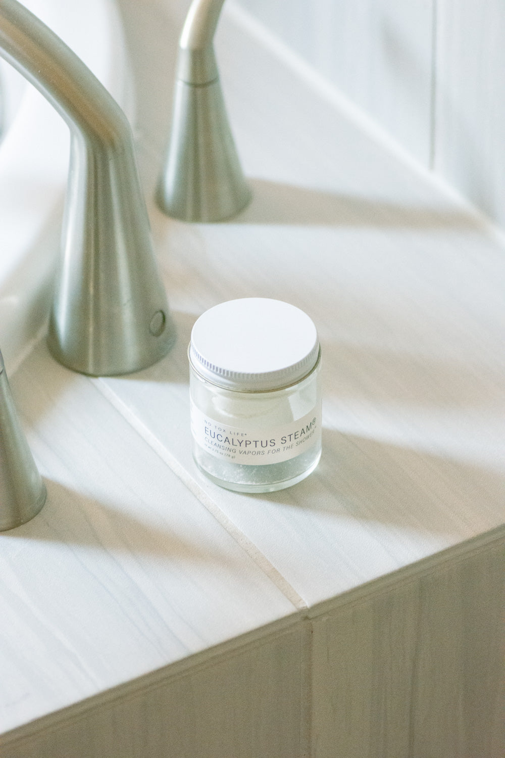 EUCALYPTUS STEAM® Cleansing vapors for the shower® - Mini Jar - No Tox Life® - NO TOX LIFE