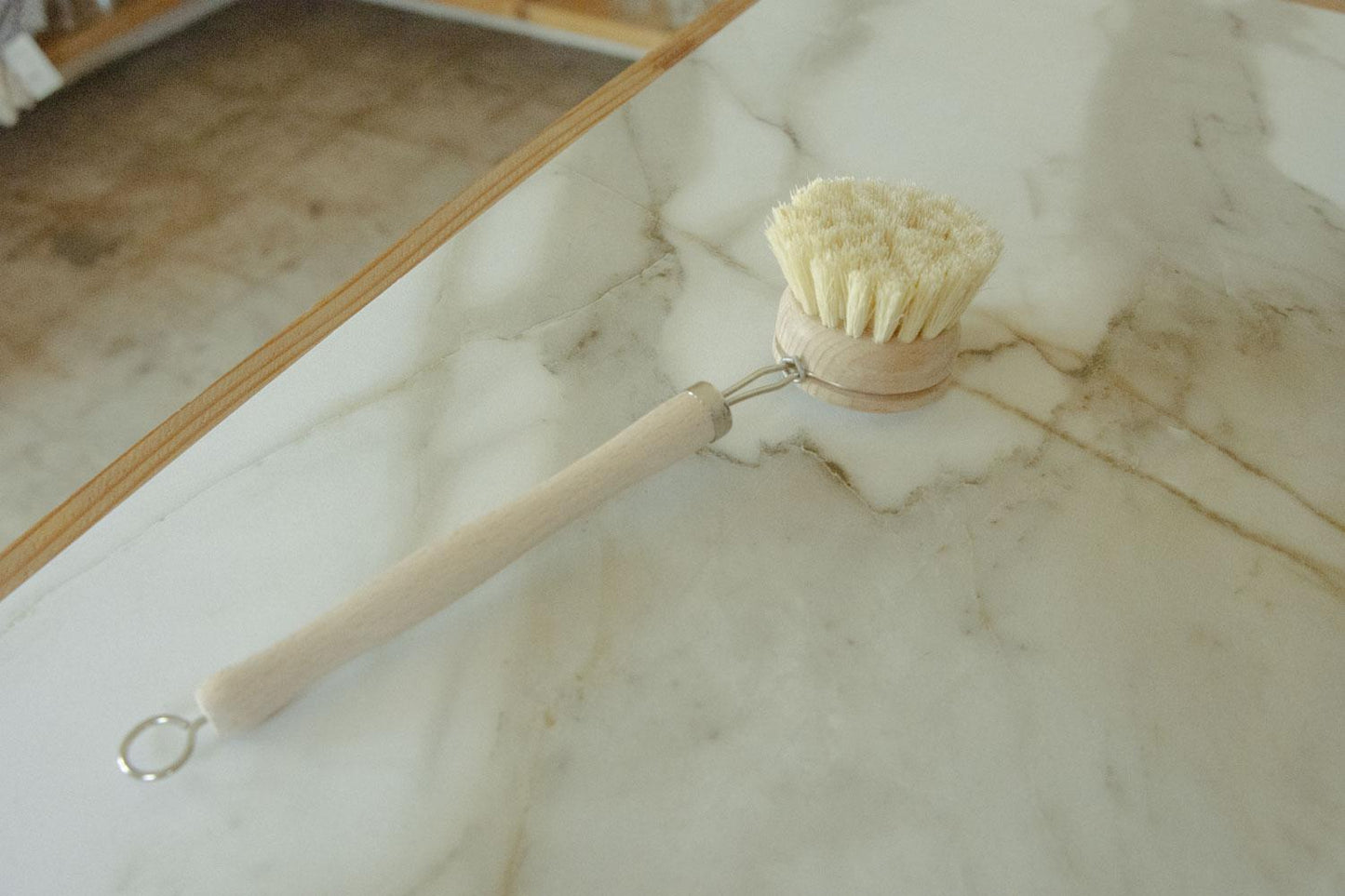 CASA AGAVE® Long Handle Dish Brush White Teakwood - No Tox Life®