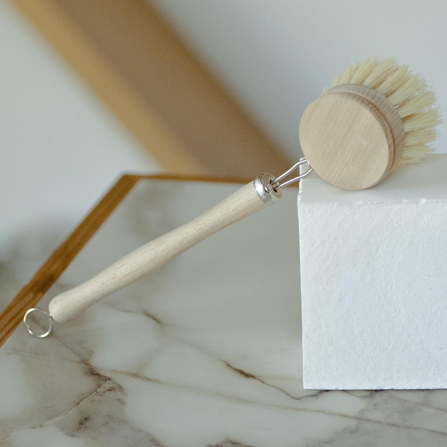 CASA AGAVE® Long Handle Dish Brush White Teakwood - No Tox Life®